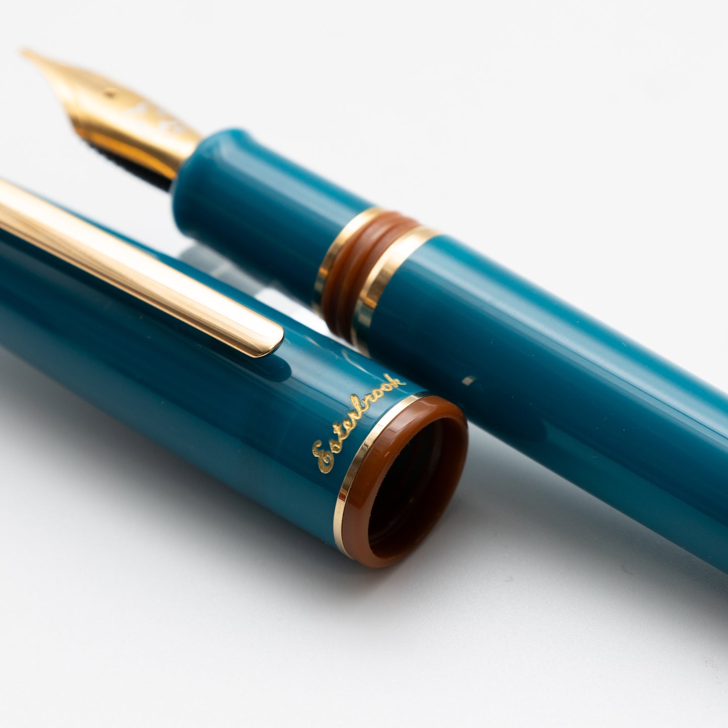 Esterbrook Esti Back To The Land Funky Lake