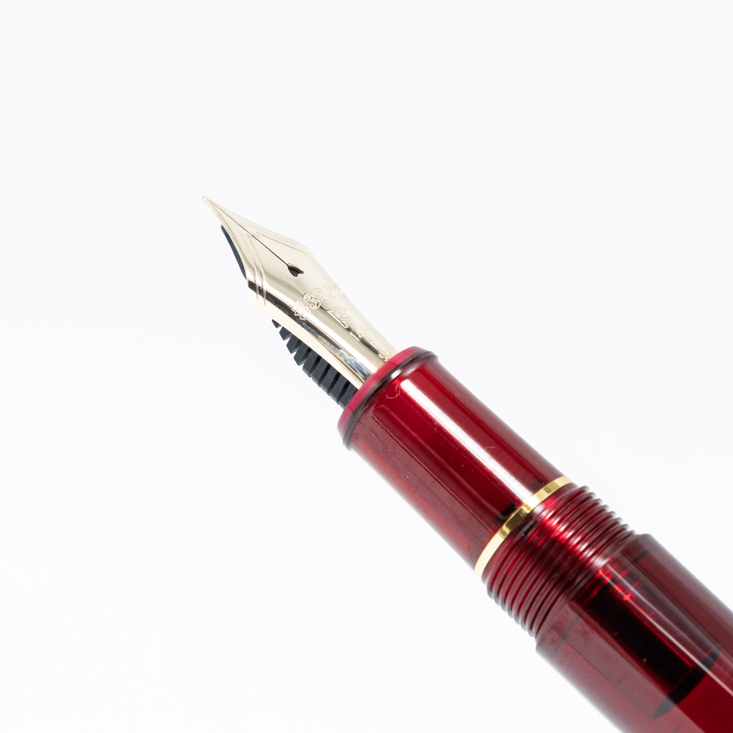 PLATINUM #3776 Century Burgundy F(Fine)