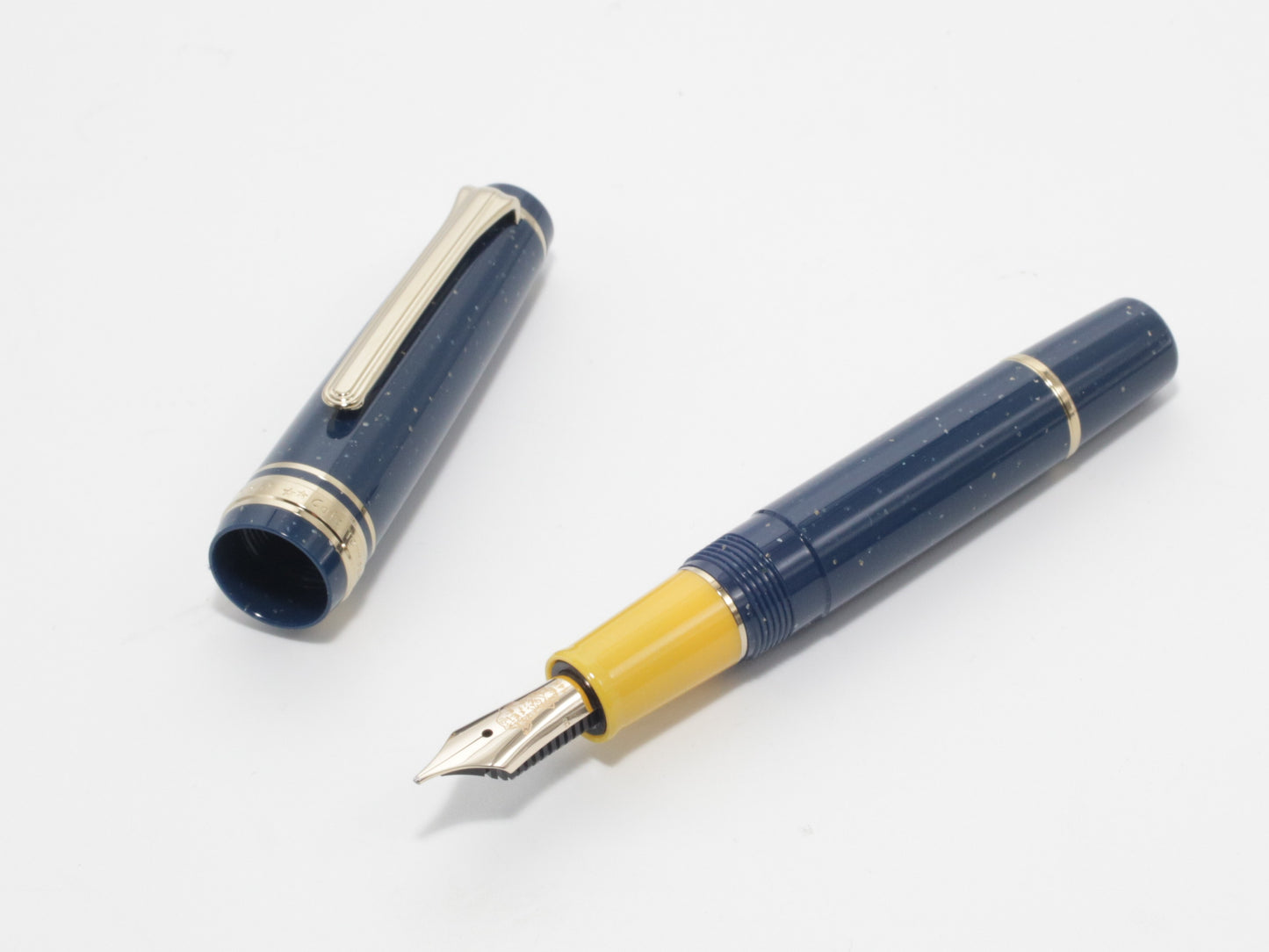 Café Terrace at Night, ProGear Slim Mini