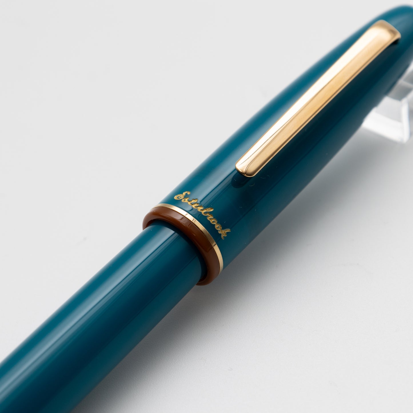 Esterbrook Esti Back To The Land Funky Lake