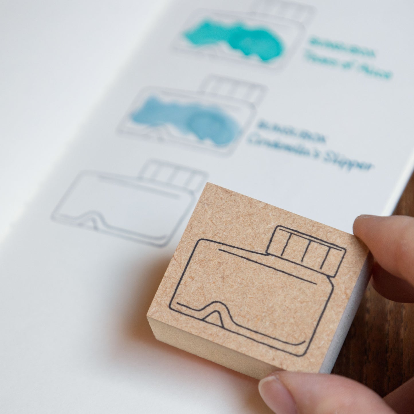 ヒールシェイプボトルはんこ (L)