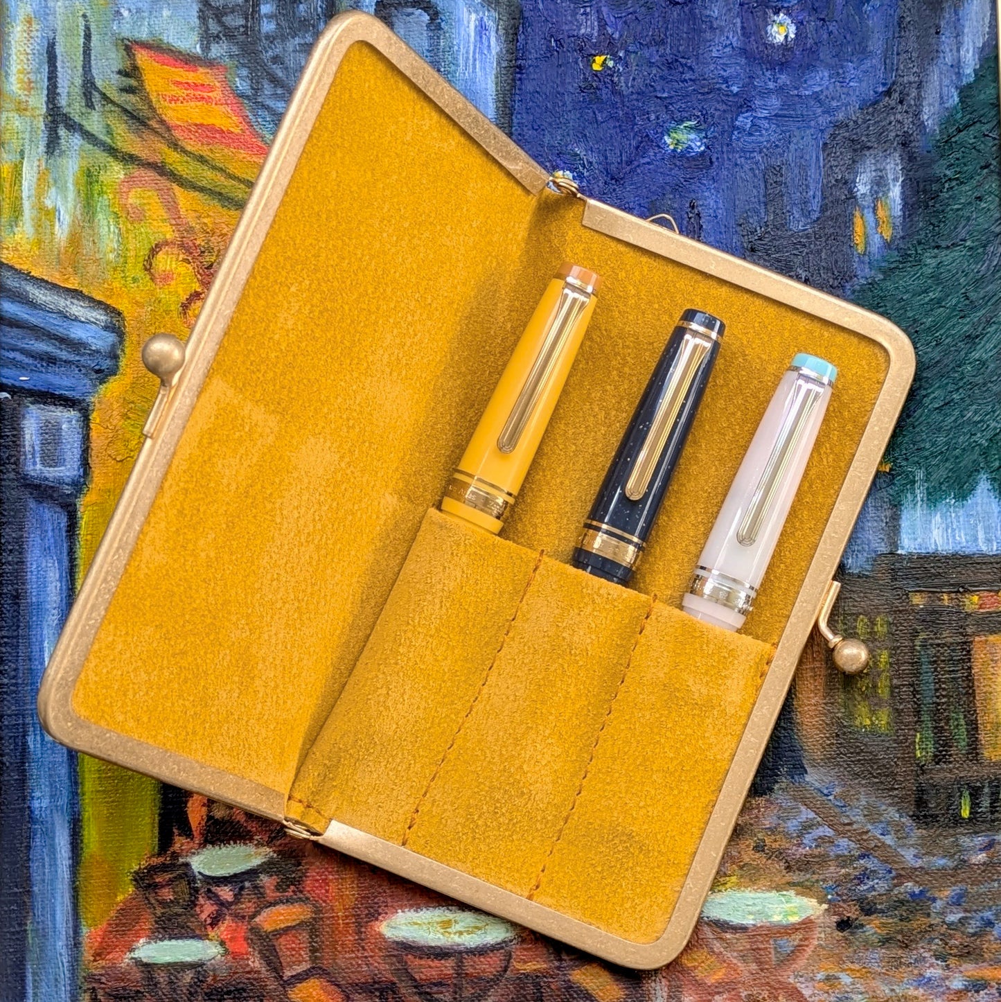 Café Terrace at Night Metal Clasp Pen Case for 3 pens, BUNGUBOX x Penguin Kaban