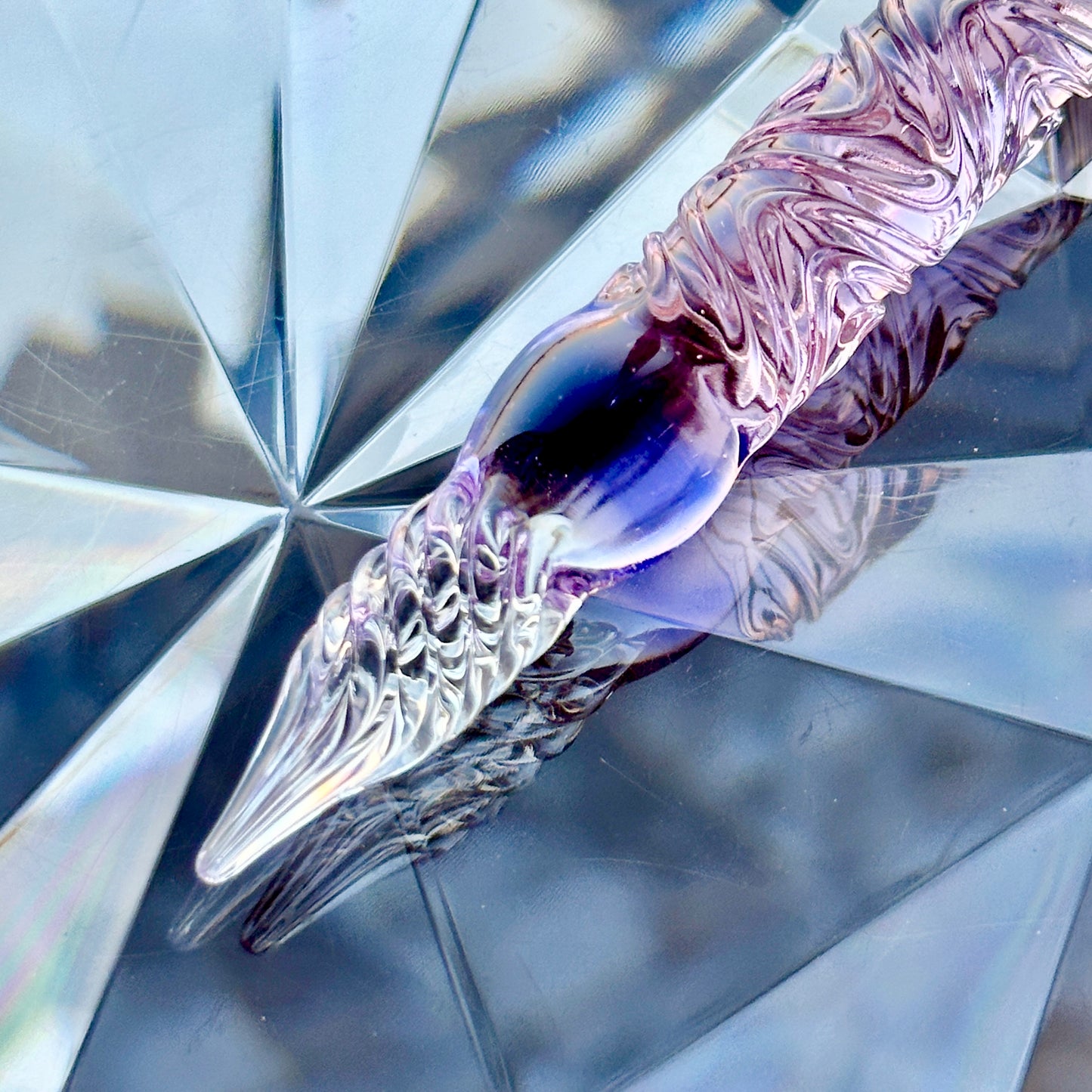 Hydrangea Double-sided Glass Pen, BUNGUBOX x Synchronicity Glass Art