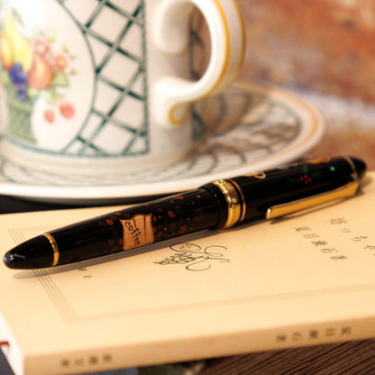 Quartier Latin Blend Wajima Makie fountain pen, Profit Light