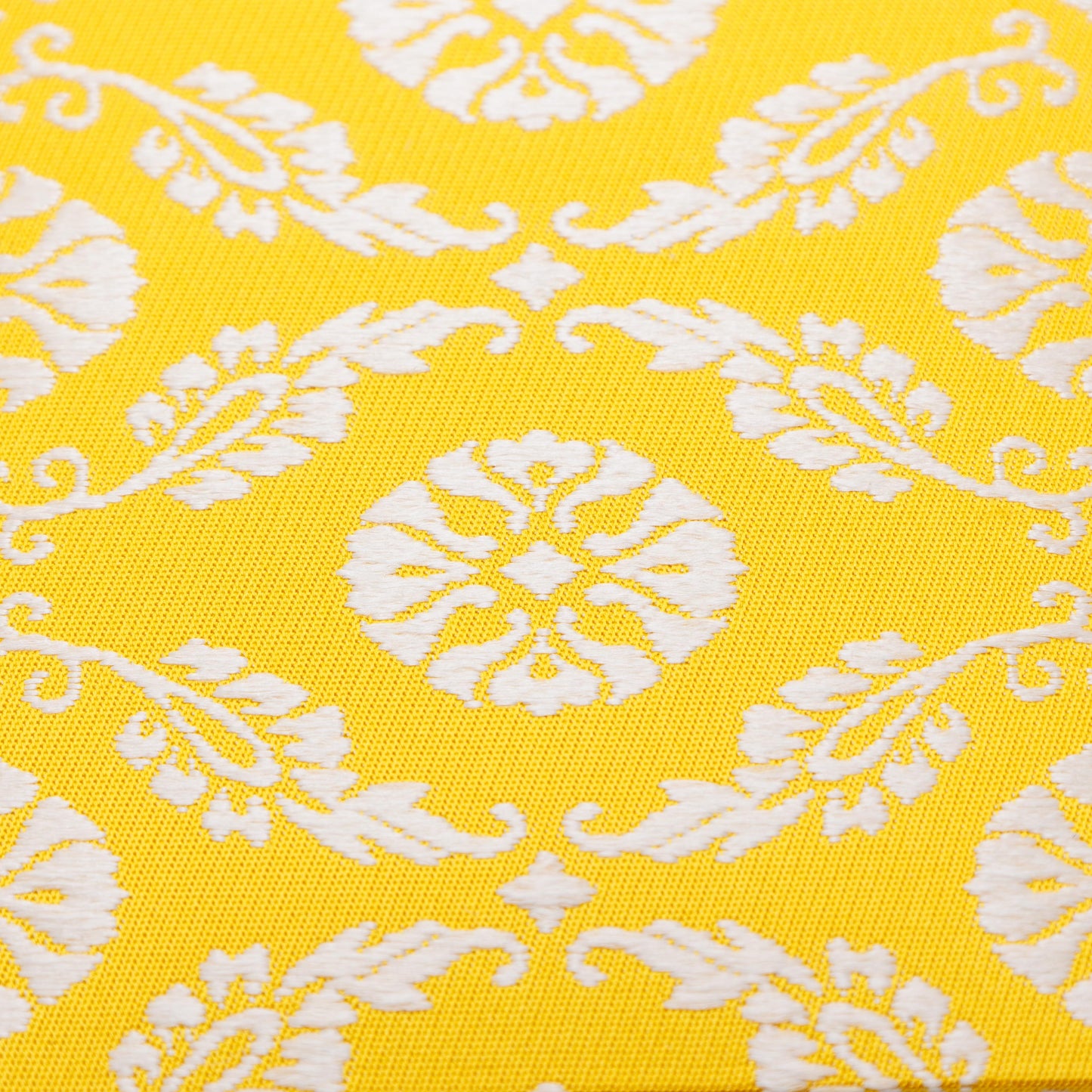 Konkan Shoten Nishijin-ori Pure Silk Notebook – S Size