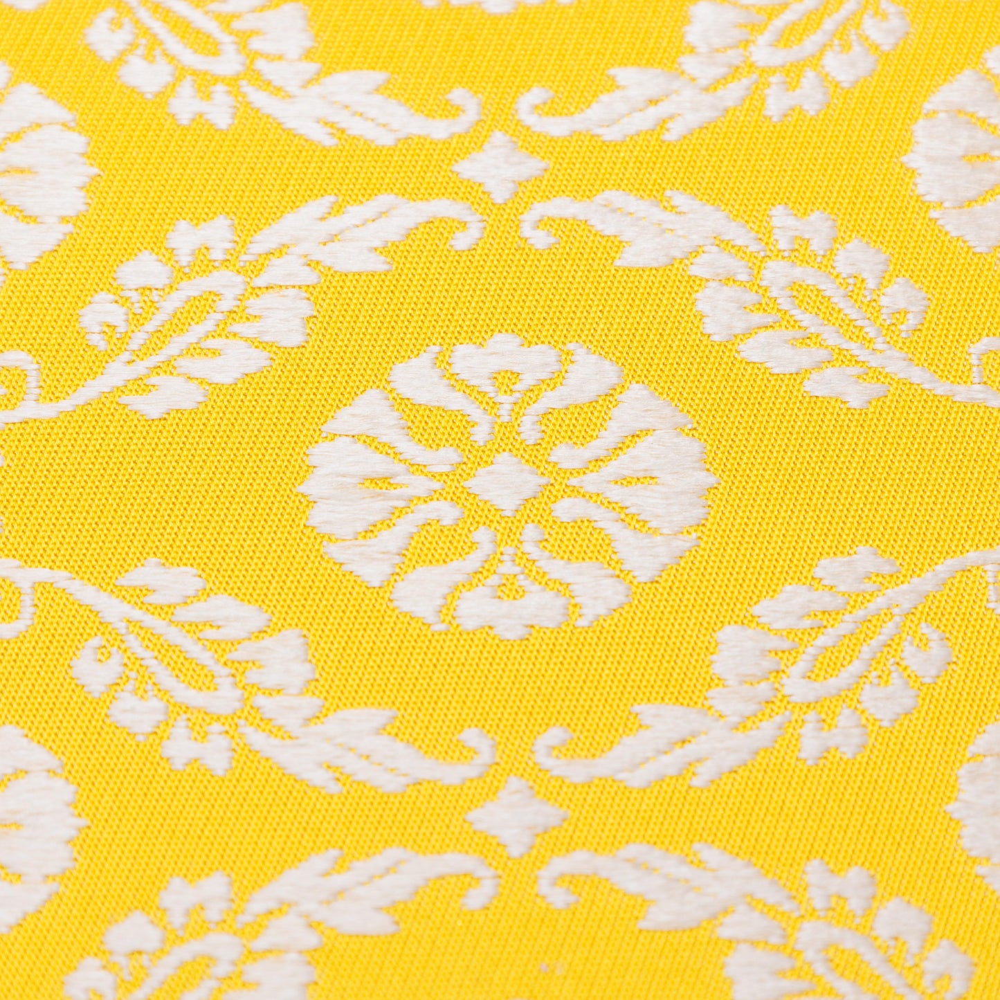 Konkan Shoten Nishijin-ori Pure Silk Notebook – M Size